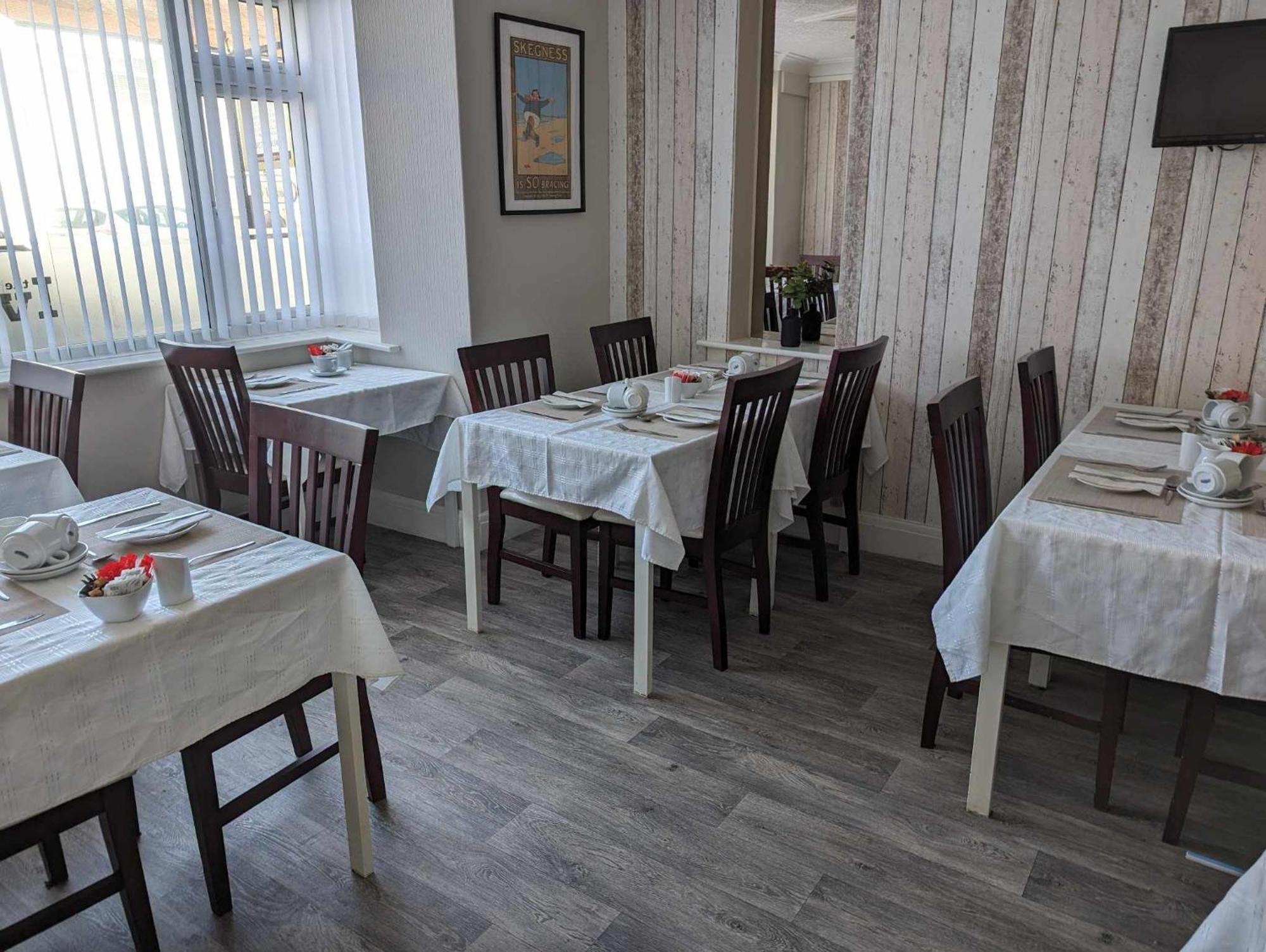 The Ivernia Hotel Скегнесс Экстерьер фото