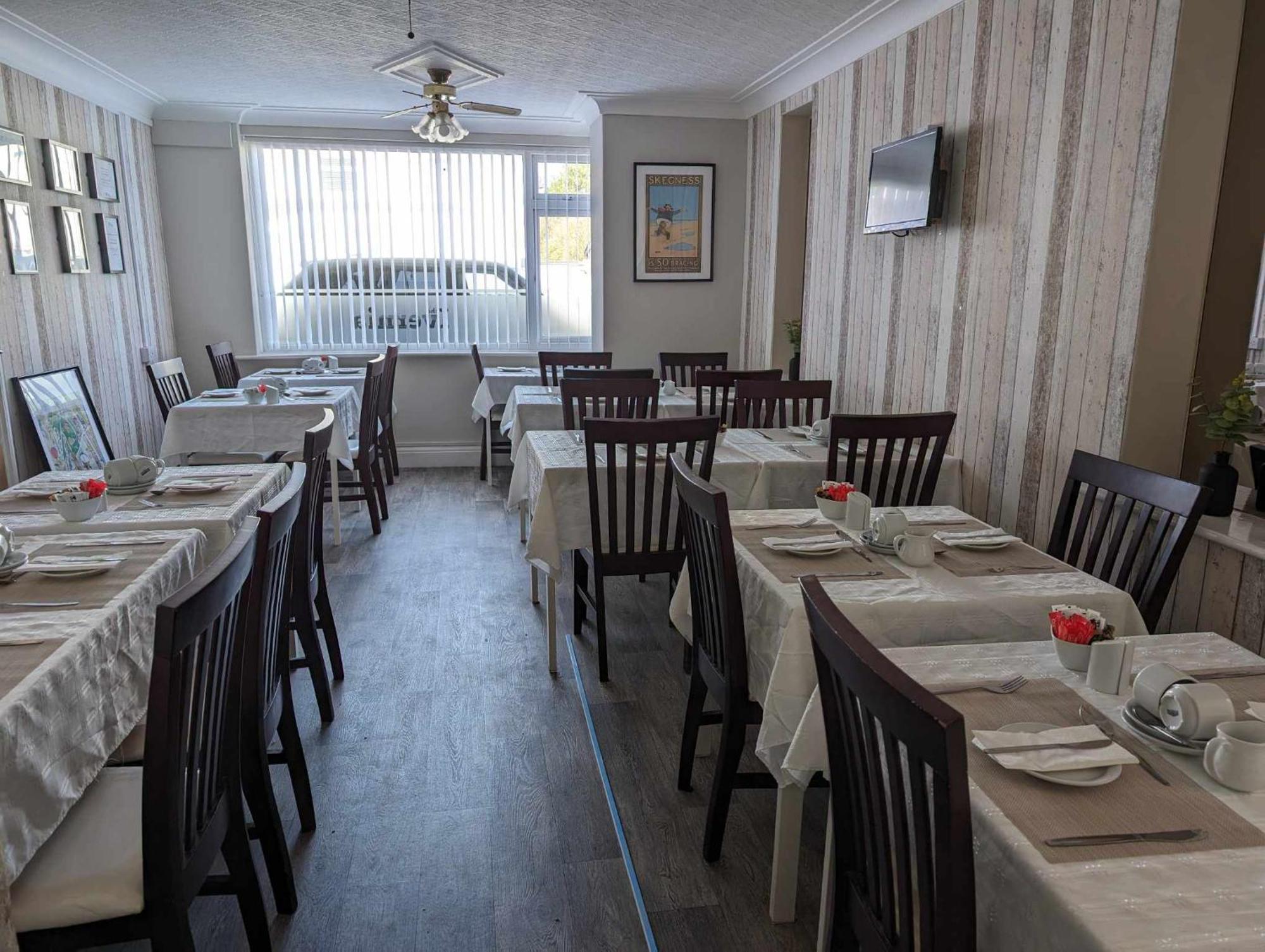 The Ivernia Hotel Скегнесс Экстерьер фото